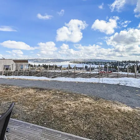 2 Bedroom Awesome In Lägenhet Sjusjoen